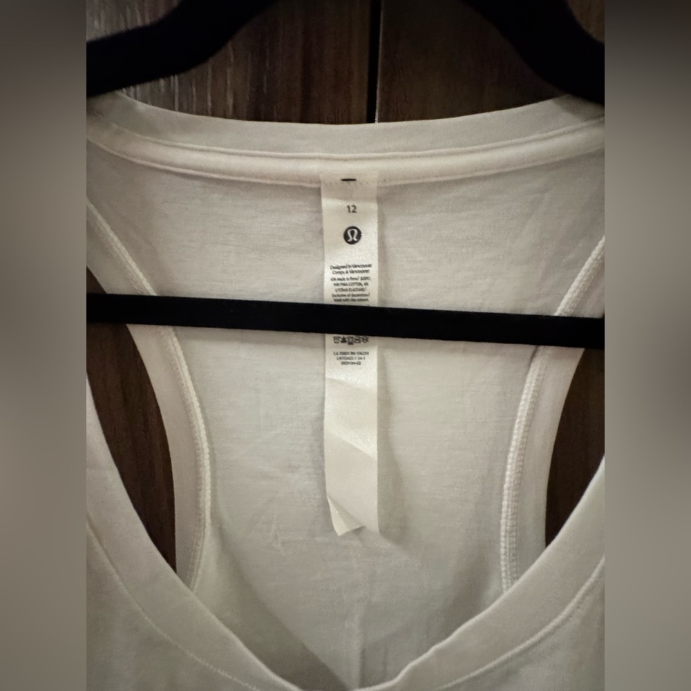 LULULEMON LOVE RACERBACK TANK TOP- SIZE 12- WHITE- EXCELLENT CONDITION! - Picture 2 of 3